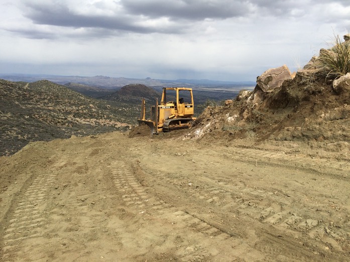 Dozer Finishing ParkingC Top PM 2015